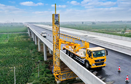 橋梁檢測(cè)車